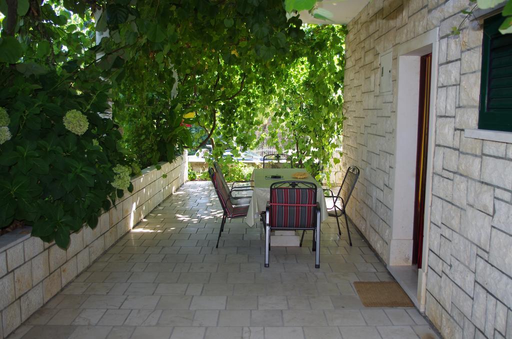 Apartments Luka Lumbarda Extérieur photo