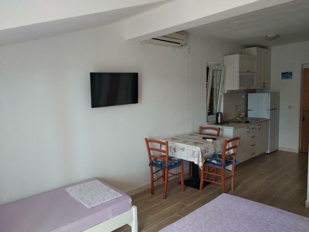 Apartments Luka Lumbarda Extérieur photo