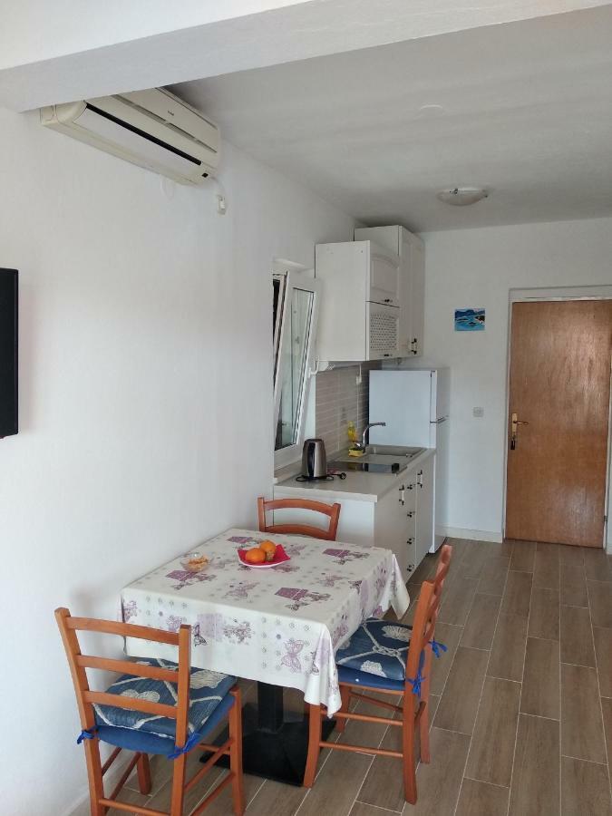 Apartments Luka Lumbarda Extérieur photo